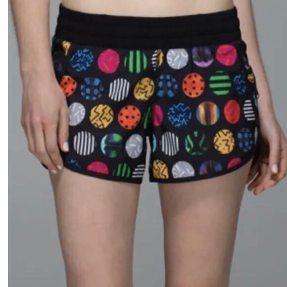 Lululemon Speed Short Seawheeze Circle Pill size 6 - Picture 1 of 9